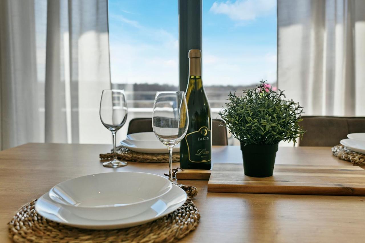 R2 Apartment By Residence Rudan Vizinada ภายนอก รูปภาพ