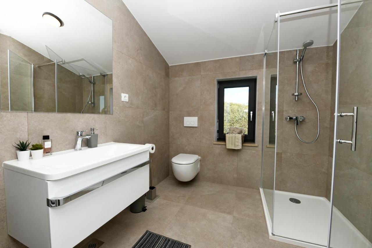R2 Apartment By Residence Rudan Vizinada ภายนอก รูปภาพ